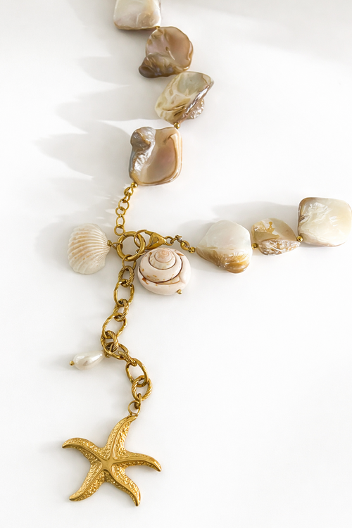 Coastal Charm Lariat Necklace – Shell & Starfish Pendant